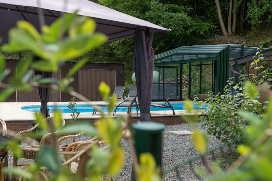 Auberge De La Lesse Celles  Екстериор снимка