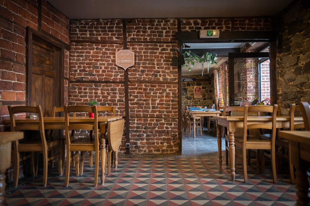 Auberge De La Lesse Celles  Екстериор снимка