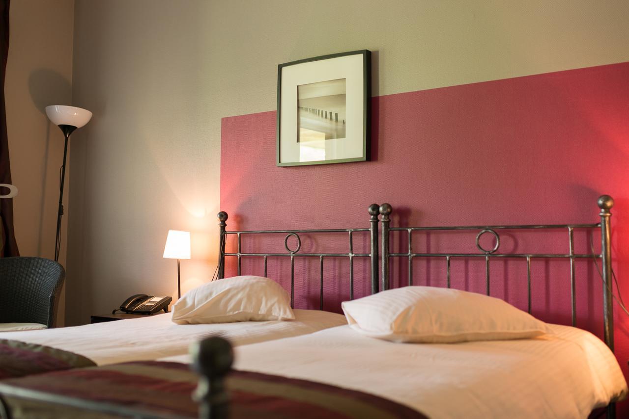 Auberge De La Lesse Celles  Екстериор снимка